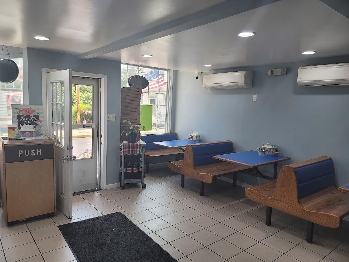 Tello's Pizzeria & Restaurant