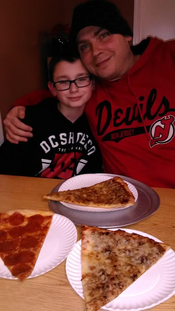 Tello's Pizzeria & Restaurant
